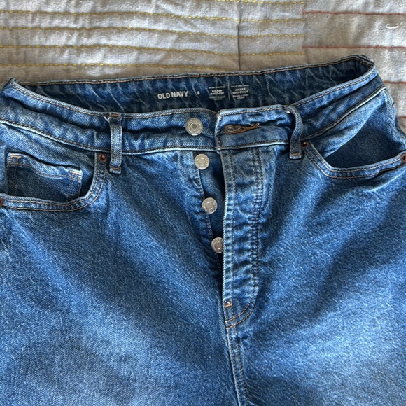 Old Navy extra high rise jeans - Picture 3 of 5